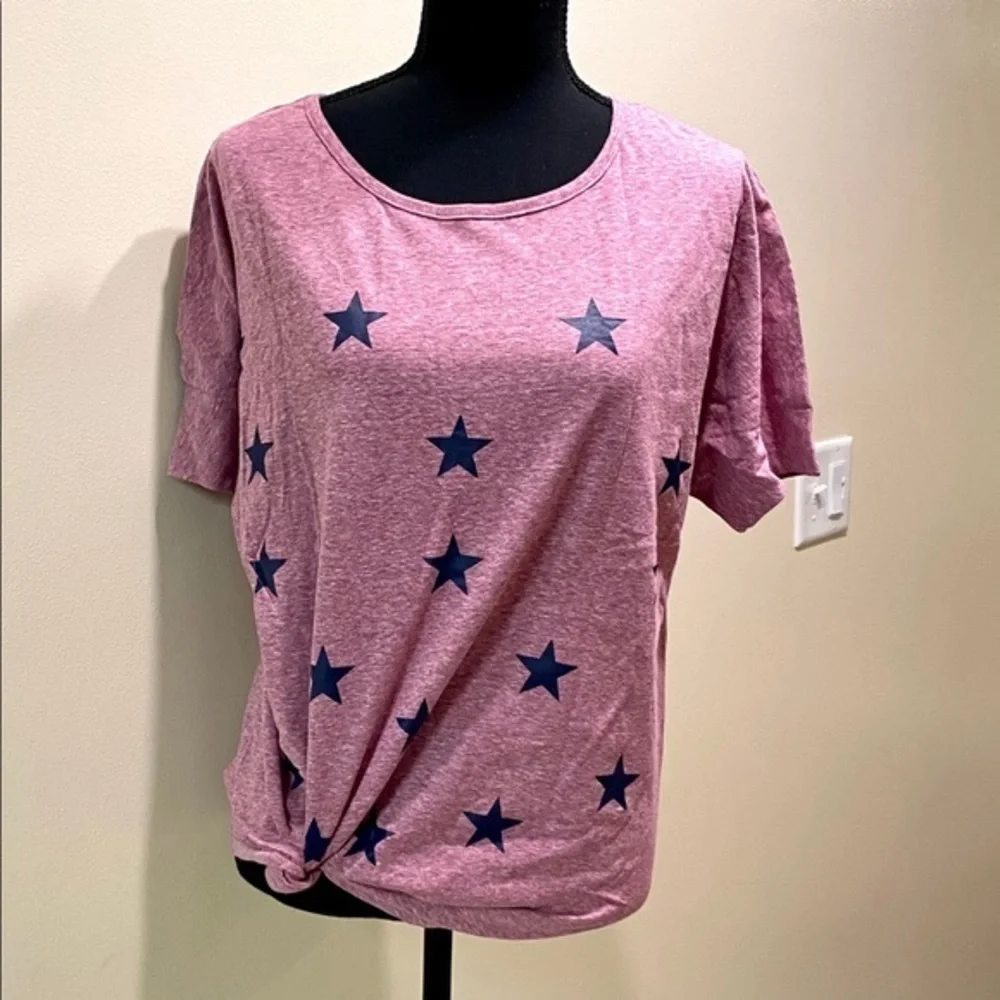 DEAR LOVER | Star Print Graphic Short Sleeve Tee - Picture 4 of 7